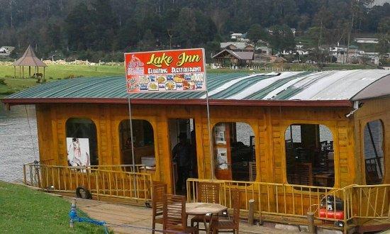 Lake Inn Floating Restaurant